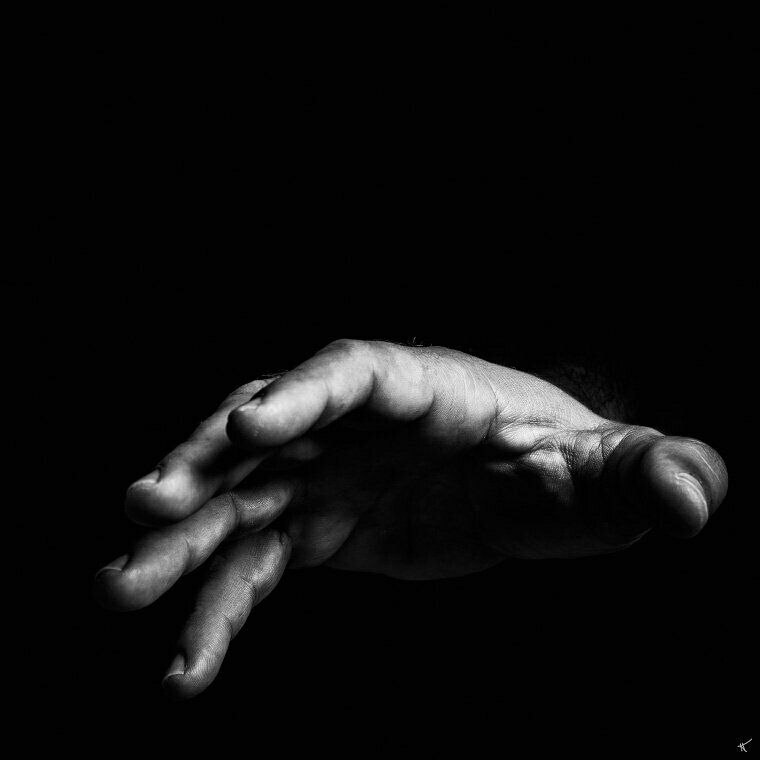 سیاه قلم مداد سفید